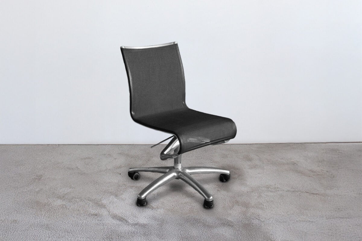 Sedia_Rolling_rame_nera_senza_braccioli Sedia Rollingframe Alias con ruote, regolabile in altezza, struttura in alluminio e seduta in rete