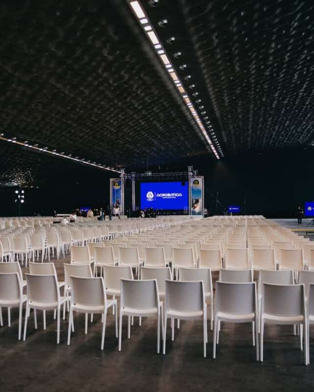 noleggio sedie a platea per conferenze