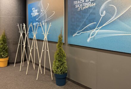 noleggio_appendiabiti_metallo_bianco