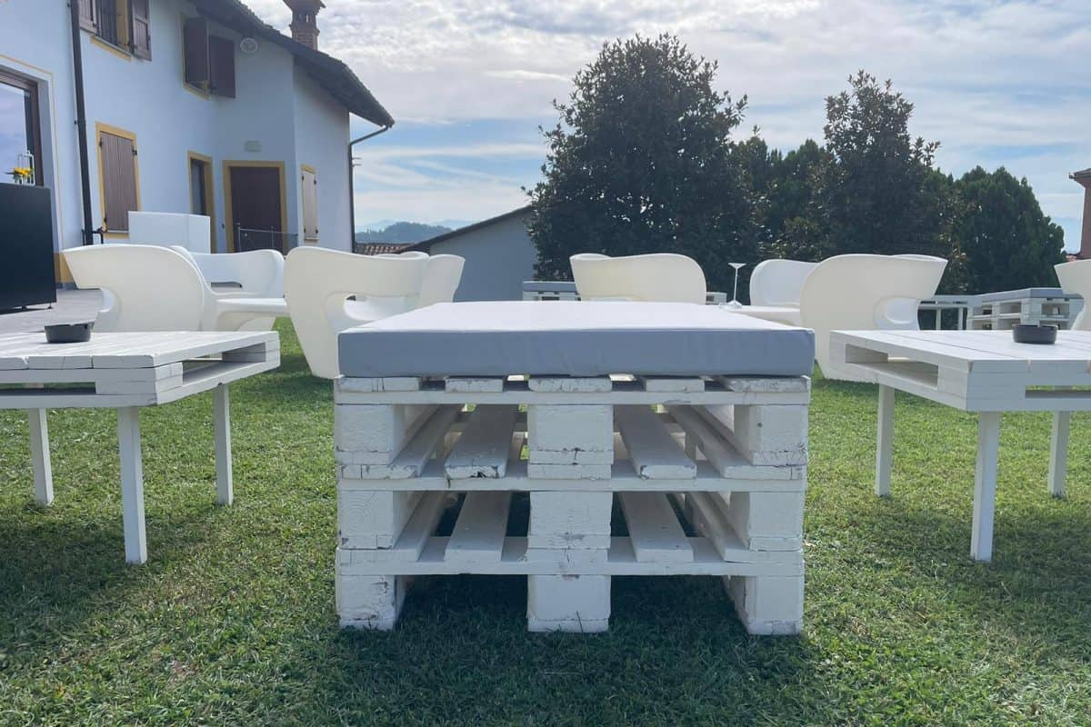 noleggio_cuscino_grigio_perla_2