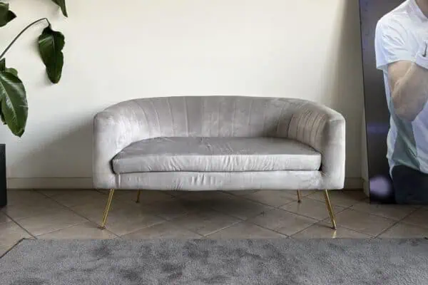 divano donatello in velluto color grigio