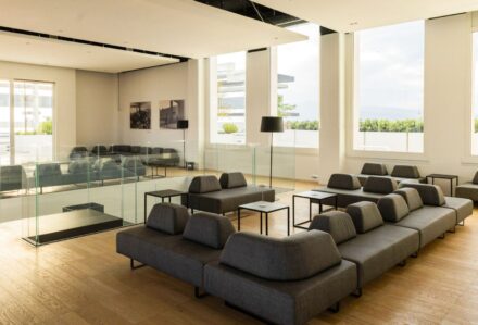 noleggio_divano_lounge_angolare_grigio_2