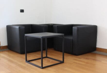 noleggio poltrona sirio slim nera per eventi