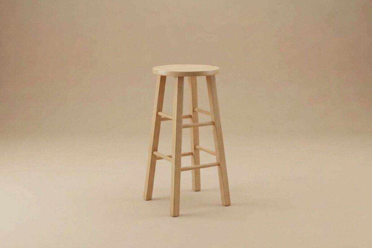 noleggio_sgabello_legno_b