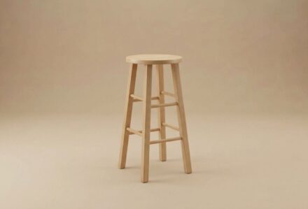noleggio_sgabello_legno_b