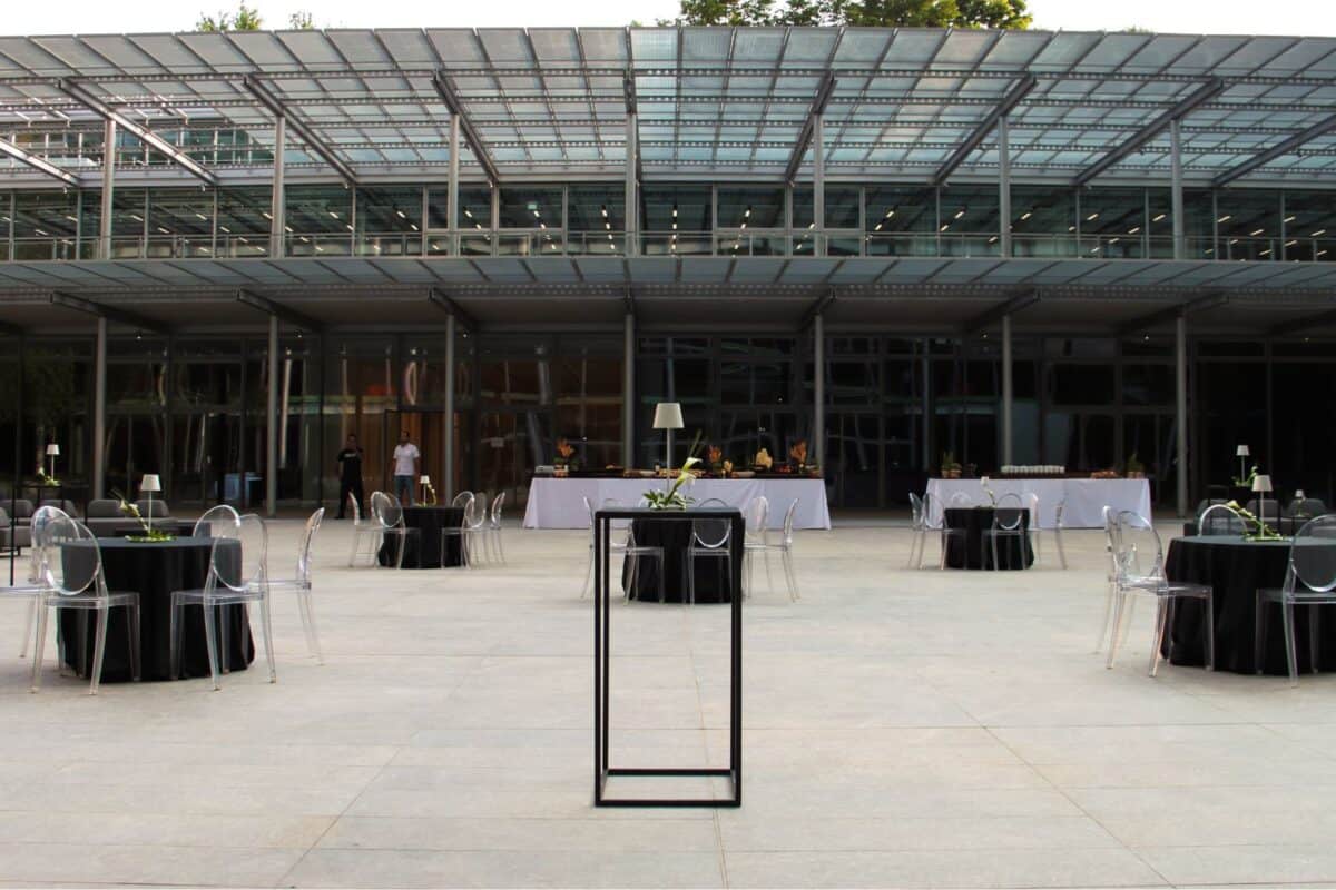 noleggio_tavolino_alto_simply_maxi_nero_3