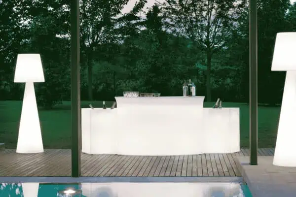 noleggio reception desk bancone bar curvo bianco luminoso