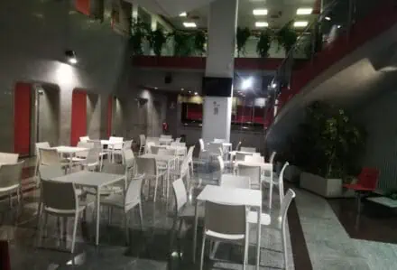 prodotto_arredi_tavoli_e_tavolini_Tavolo_maya-2